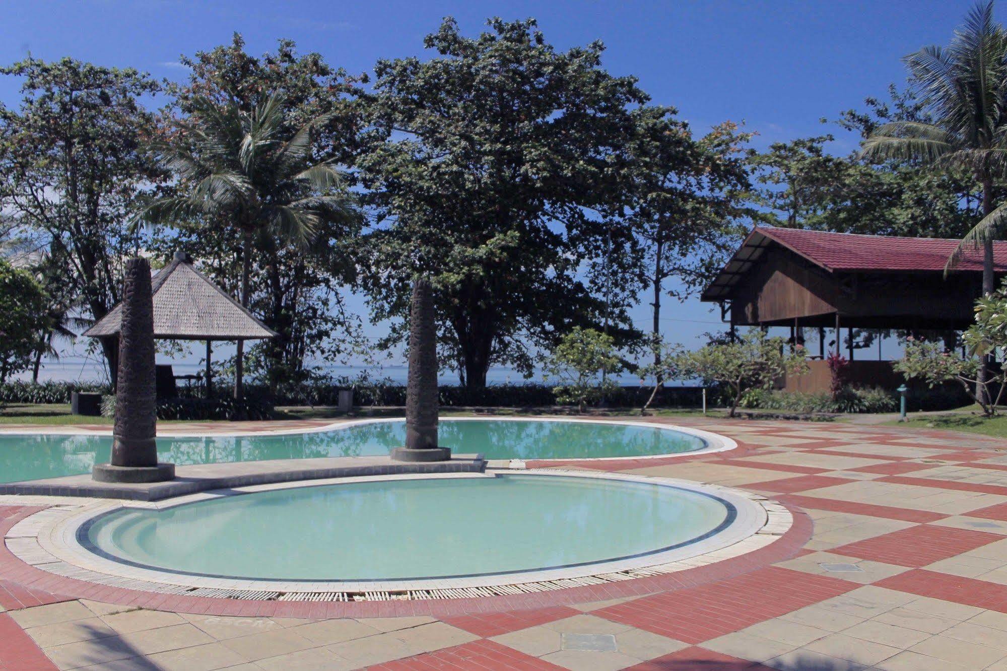 Le Grandeur Hotel Balikpapan Exterior foto