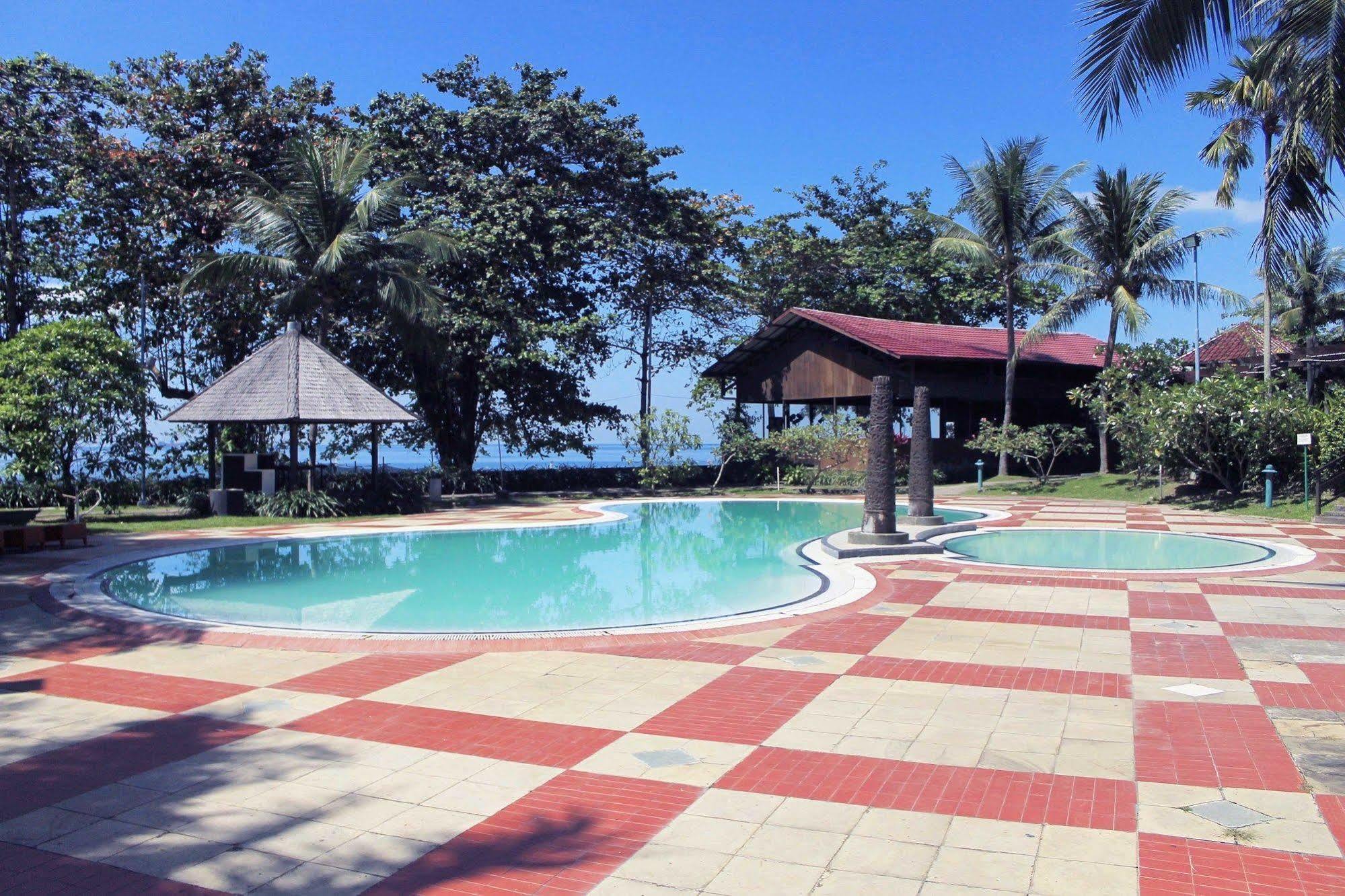 Le Grandeur Hotel Balikpapan Exterior foto